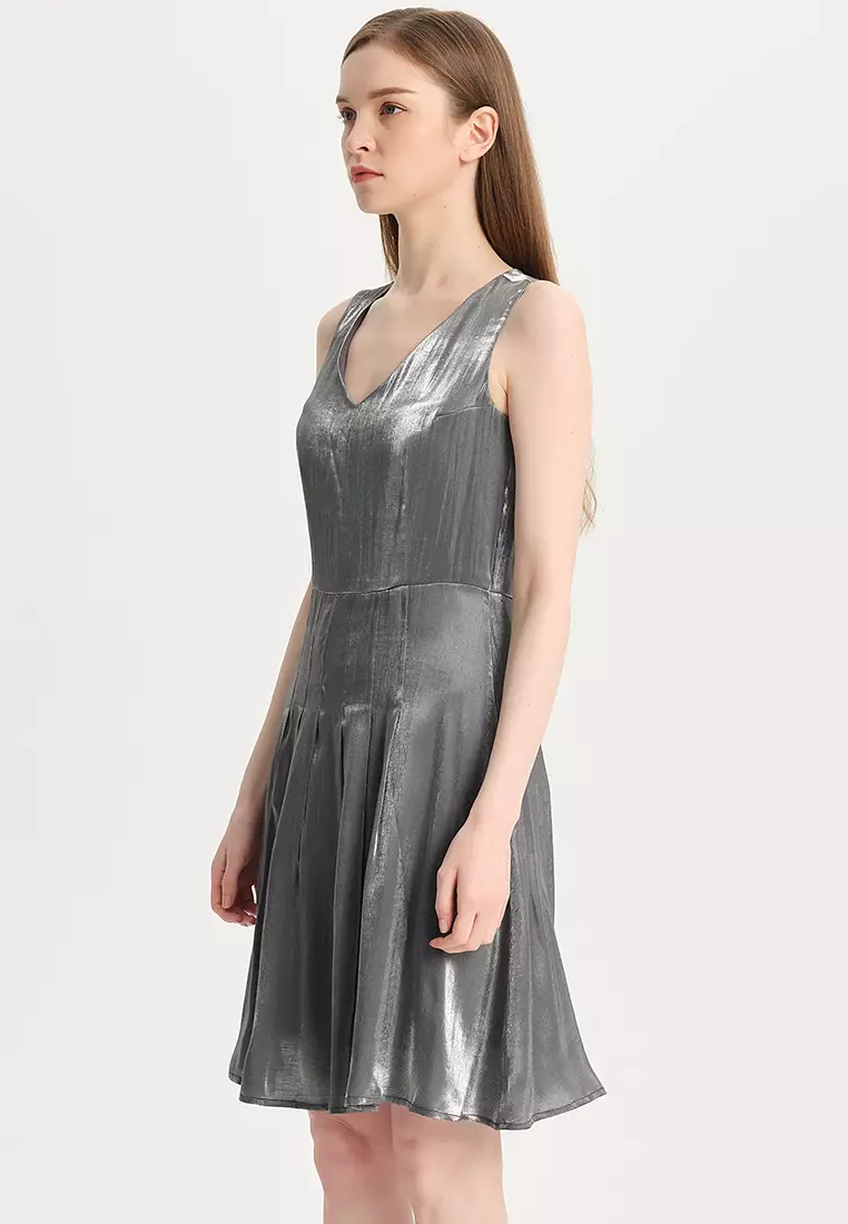 Temperament V-neck Color-Changing Glazed Satin One Piece Dress B22041204SL