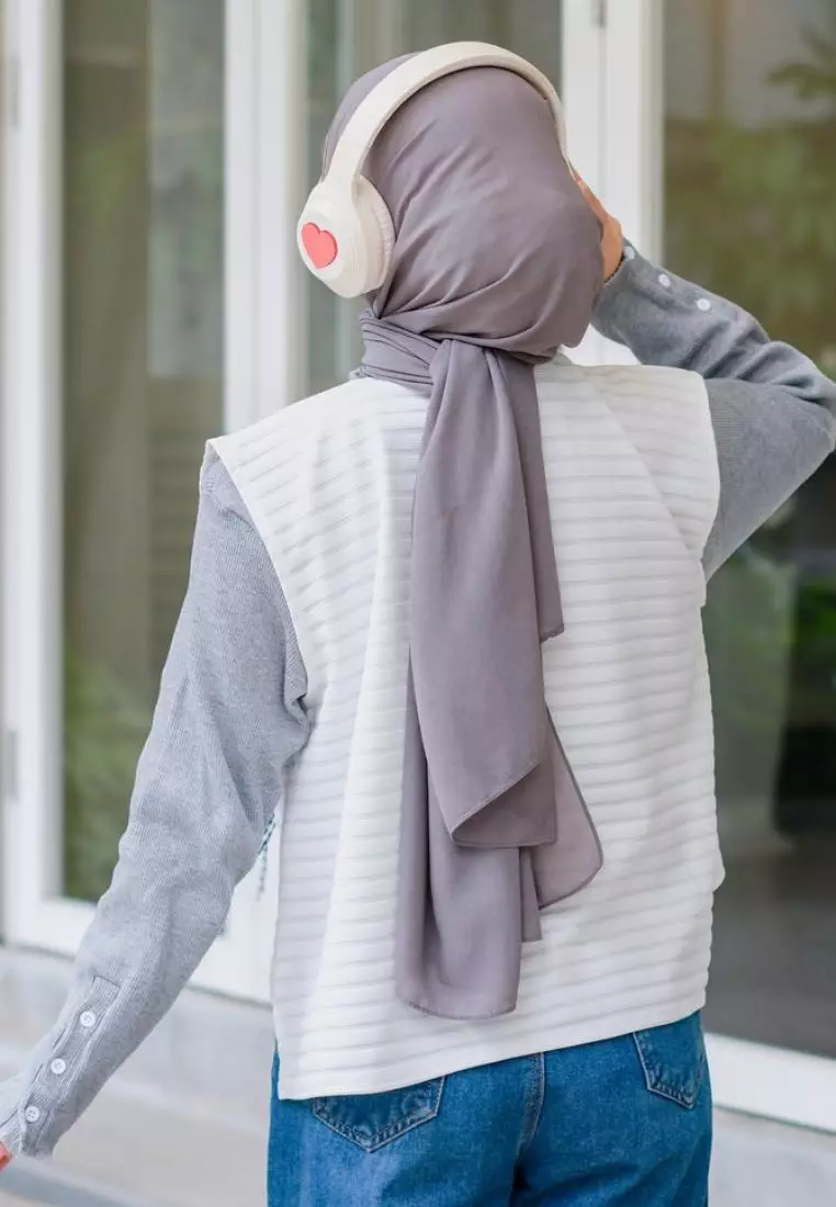 Button Vest With Ribbon - Broken White M19028 R31S2