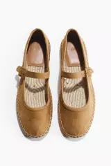 Brown Medium Dusty