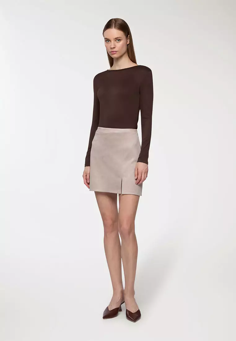 Woman Long-Sleeved T-Shirt