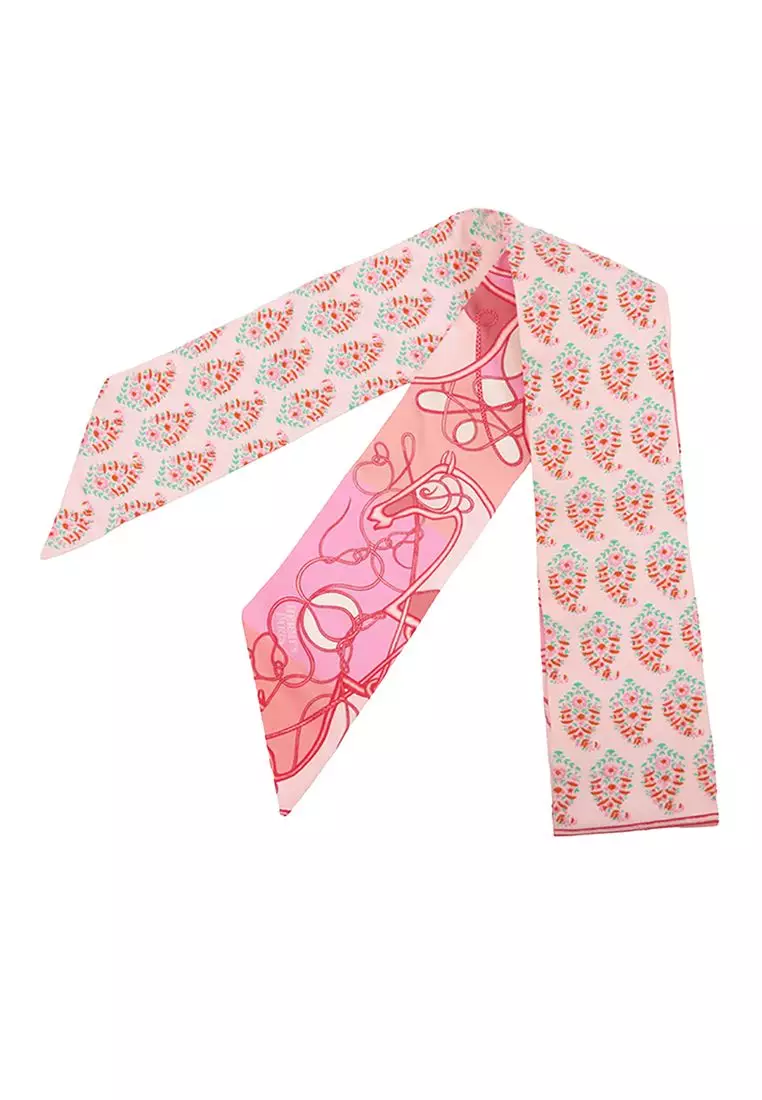 Hermès Pre-Loved Hermès Coup De Fouet Au Bloc Silk Twilly Scarf