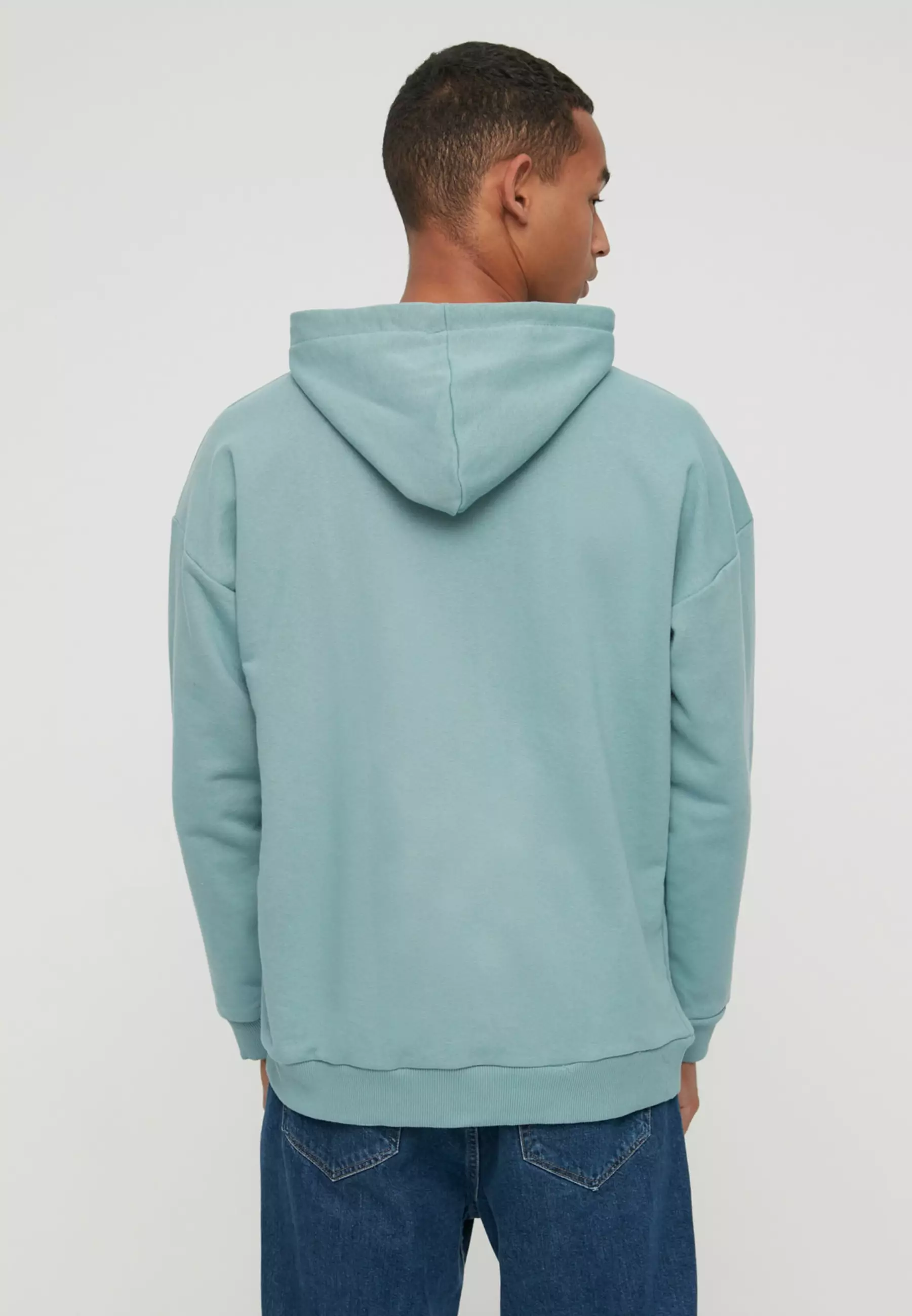 Basic Oversize Hooded Sweatshirt with Patched Label