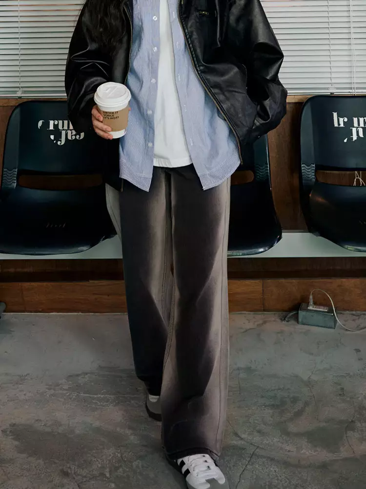 男女共穿．側邊渲染刷色直筒牛仔褲《BA7282》