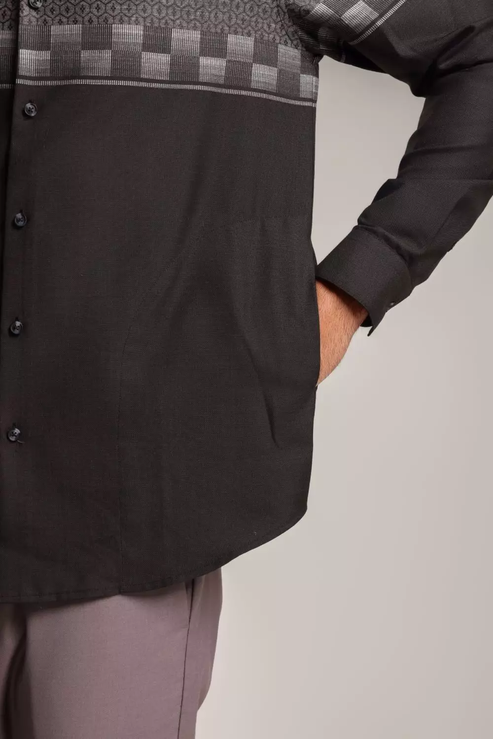 MOC Kemeja Koko Lengan Panjang Pria Maurer - Black