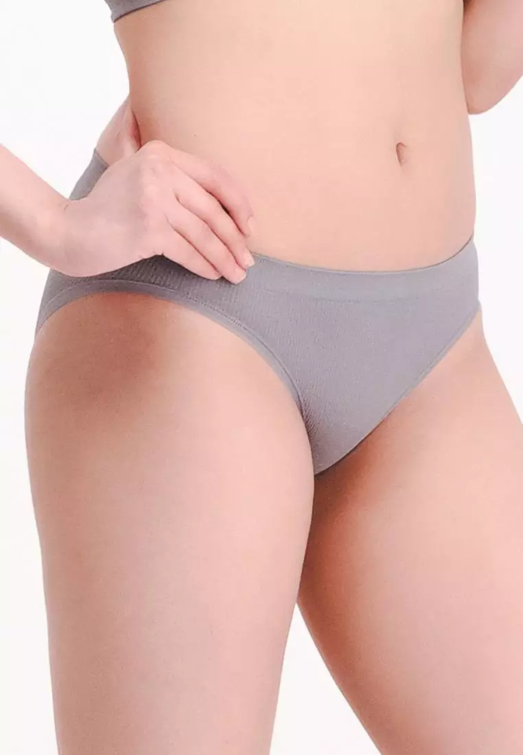 Buy BENCH Women's Active Seamless Low Rise Bikini Panty 2024