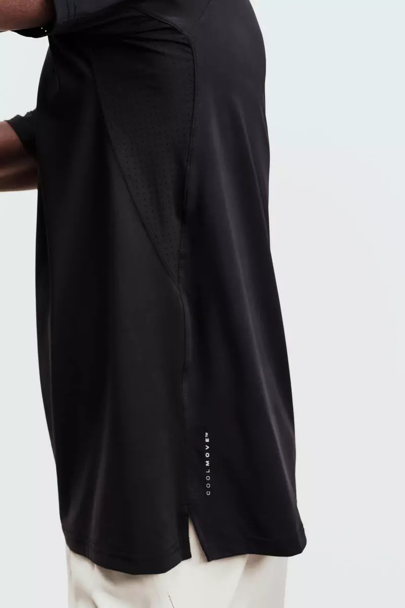 Muscle Fit Sports T-shirt with CoolMove™