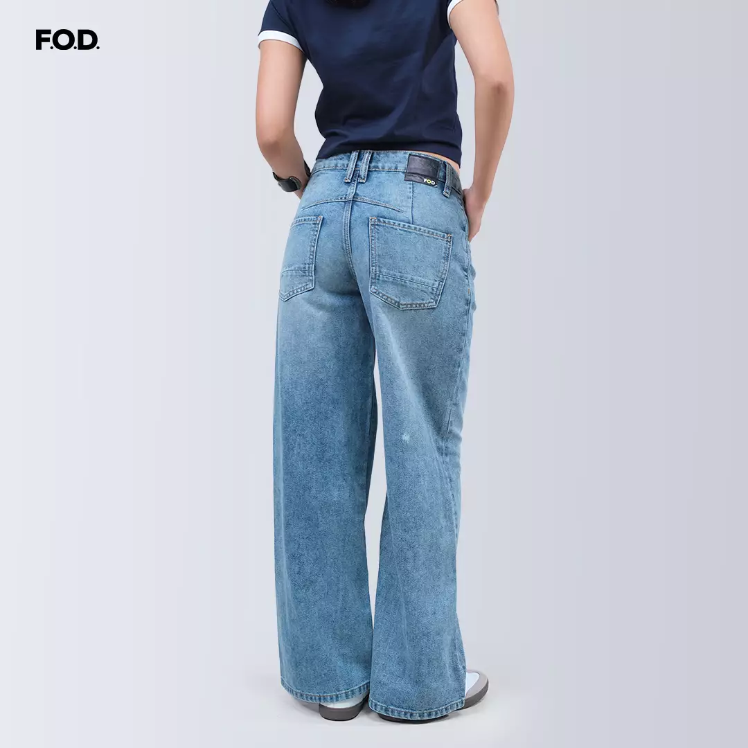 Celana Loose Jeans Wanita Gizca Light Blue