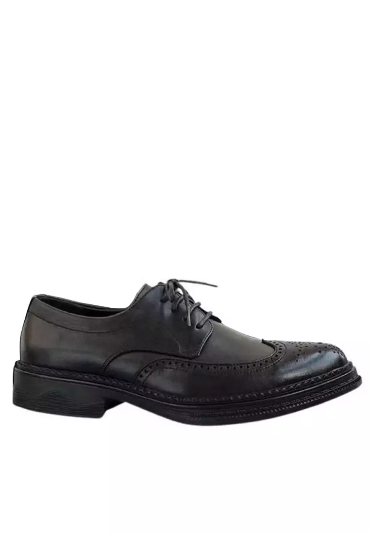 Discount on Twenty Eight Shoes  shoes - SKU: Synthetic Leather Brogue Derby Mc85138