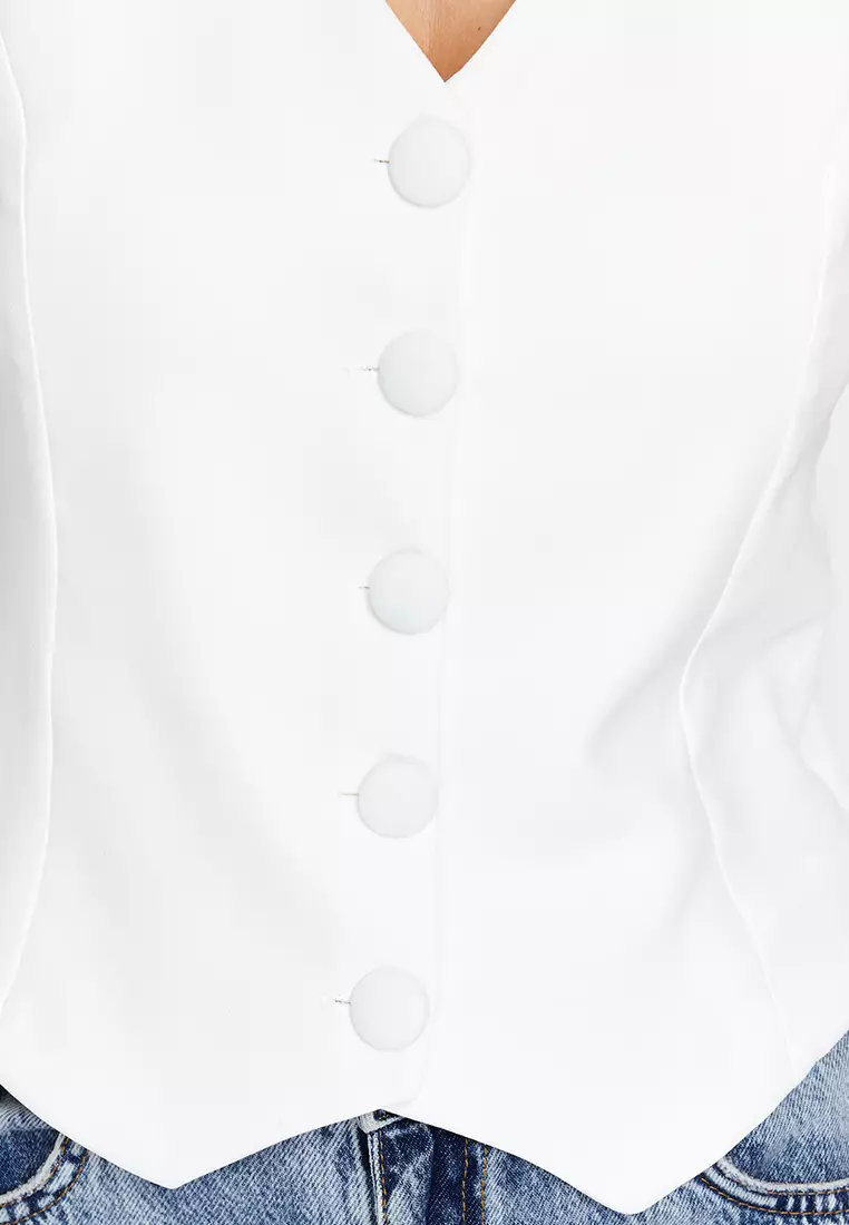 White Fitted Fitted Buttoned Crop Woven Vest