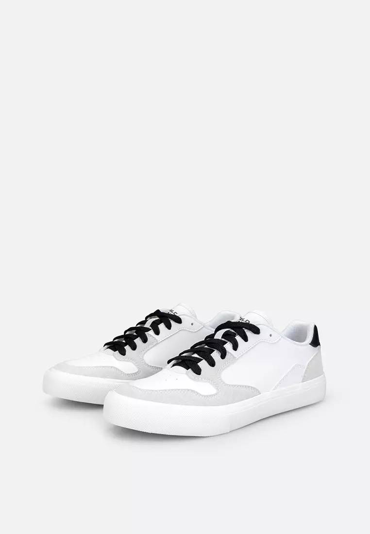 Junia Women's Lifestyle Classic Shoes
