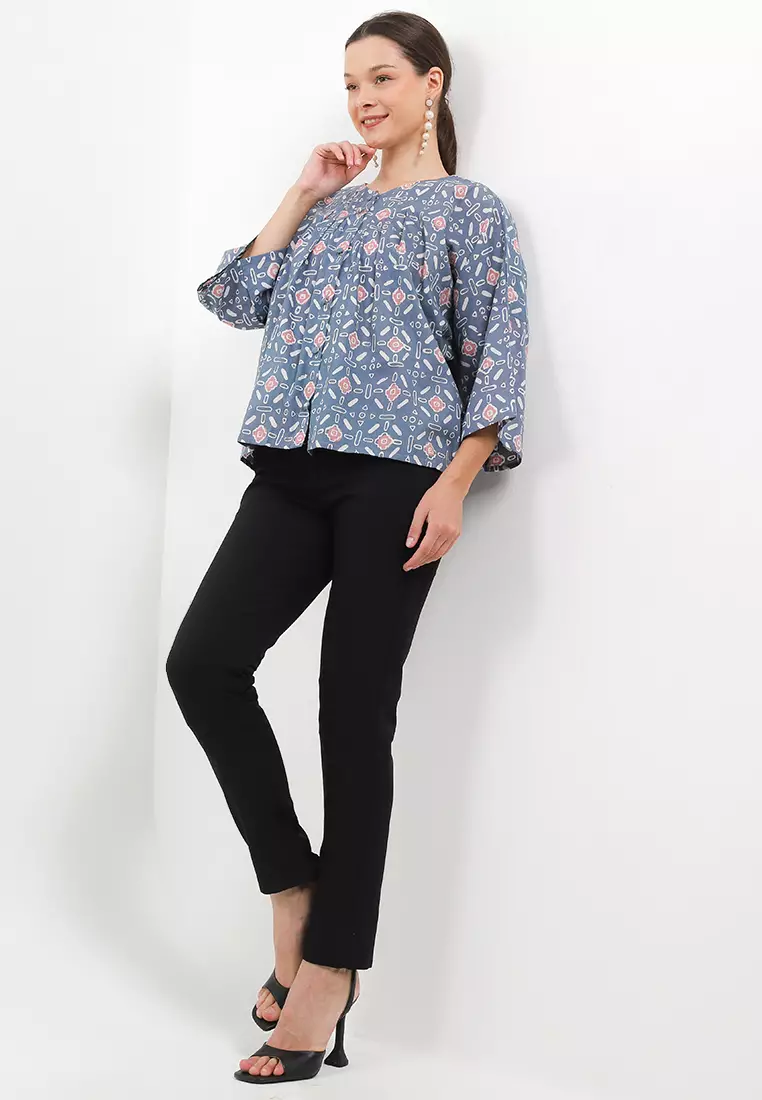 Diwani Blus Batik Tali Belakang