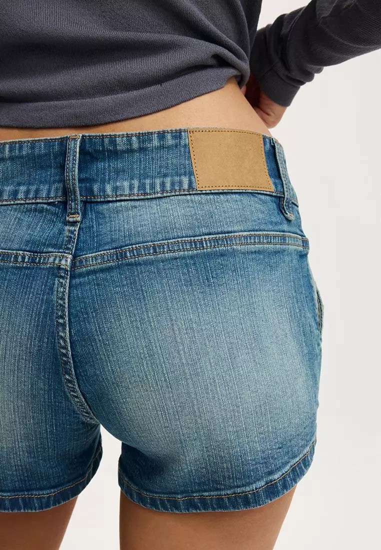 Micro Low Tailored Short