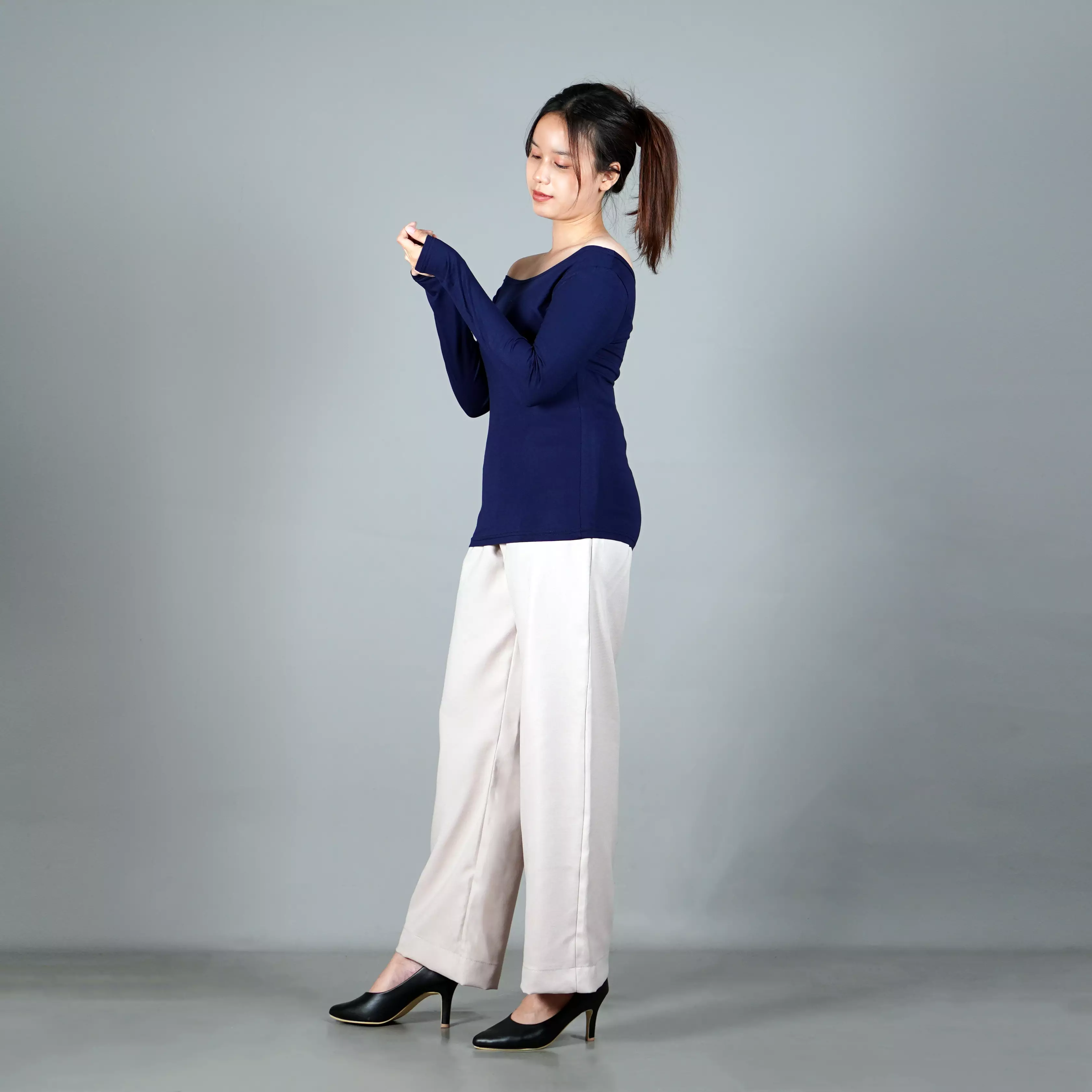 SABRINA TOP Long Sleeves Baju Sabrina Lengan Panjang - NAVY BLUE