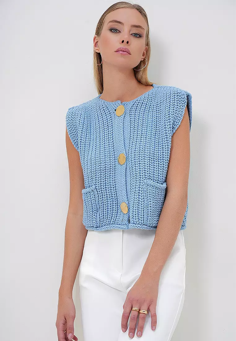 Buttoned Knit Vest