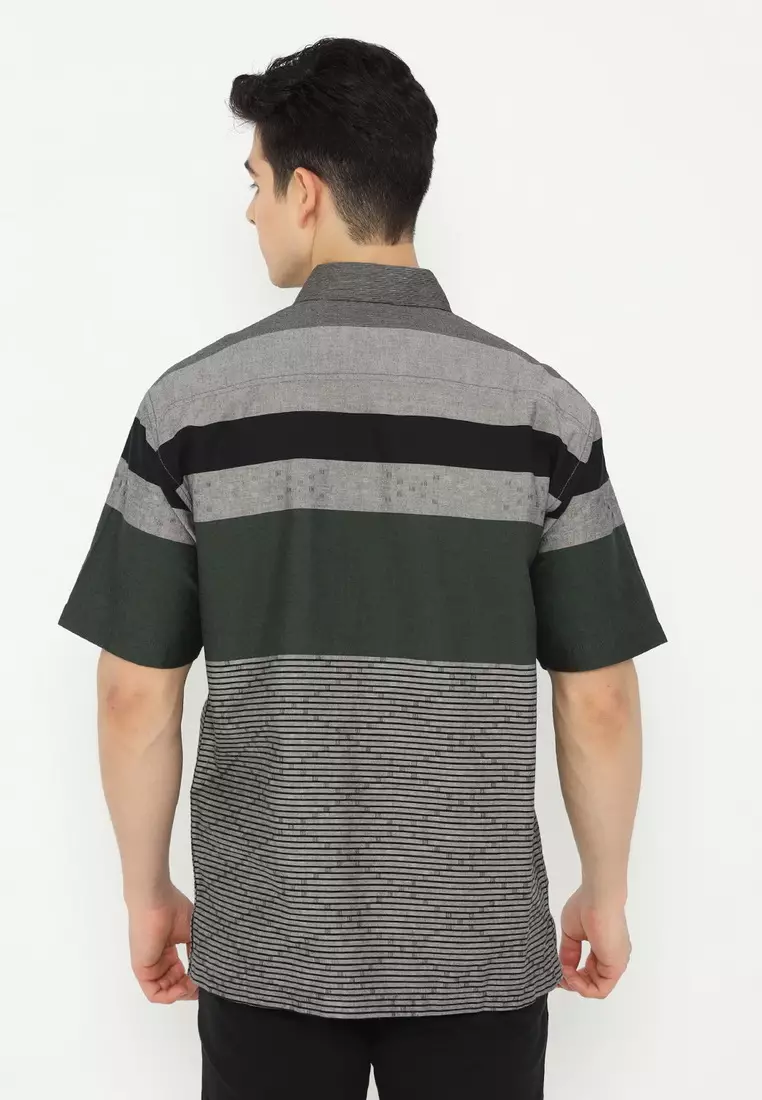 POLICE Kemeja Border Printing Regular Fit Pria