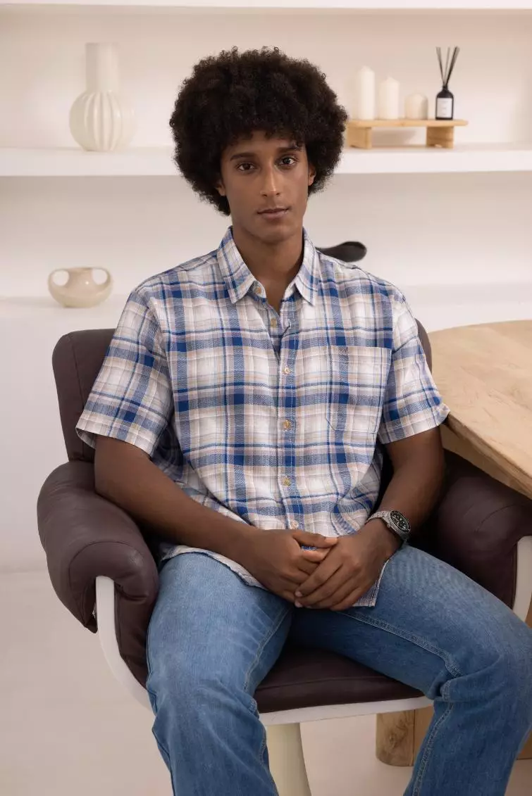 POLICE Kemeja Kotak Cotton Twill Slub Cream Biru Regular Fit Pria