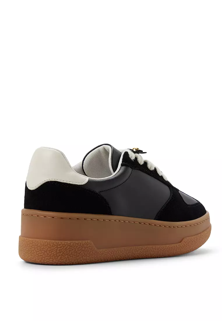 Deevale Sneakers