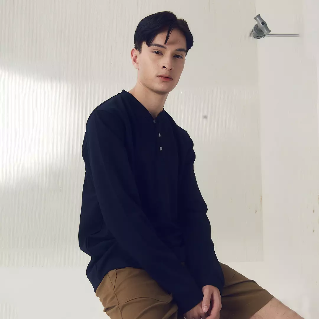 Larusso Lab - Kaos Lengan Panjang Henley - Black