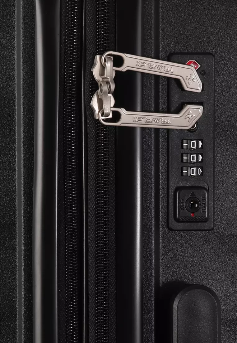 344 Hard Case Luggage Small (18.5 inches)