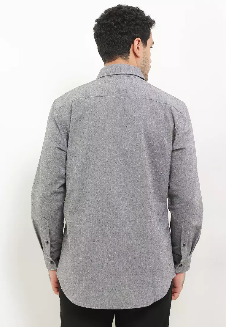 Kemeja Lengan Panjang Regular Pierre Cardin Solid Ink Obsession  - Black Formal Look