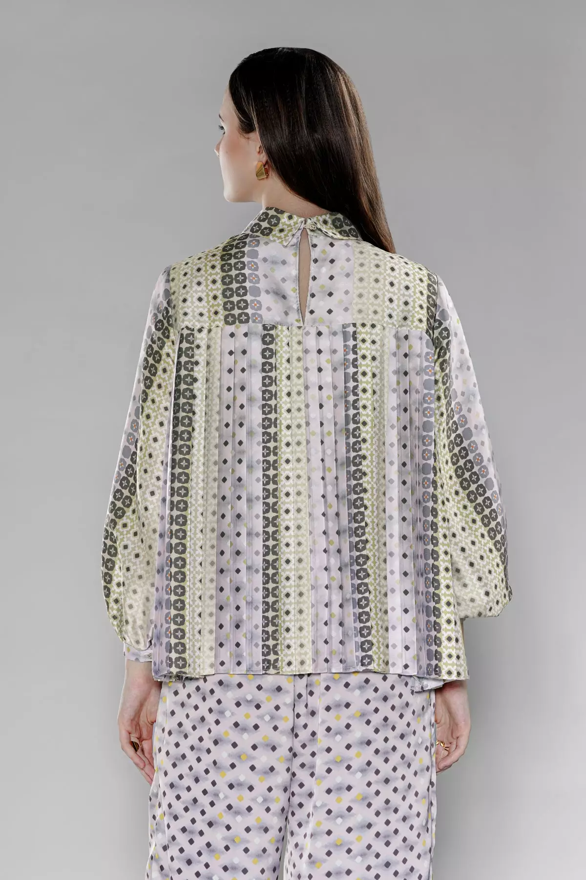 Benang Jarum - Adara Pleated Blouse - Multicolor