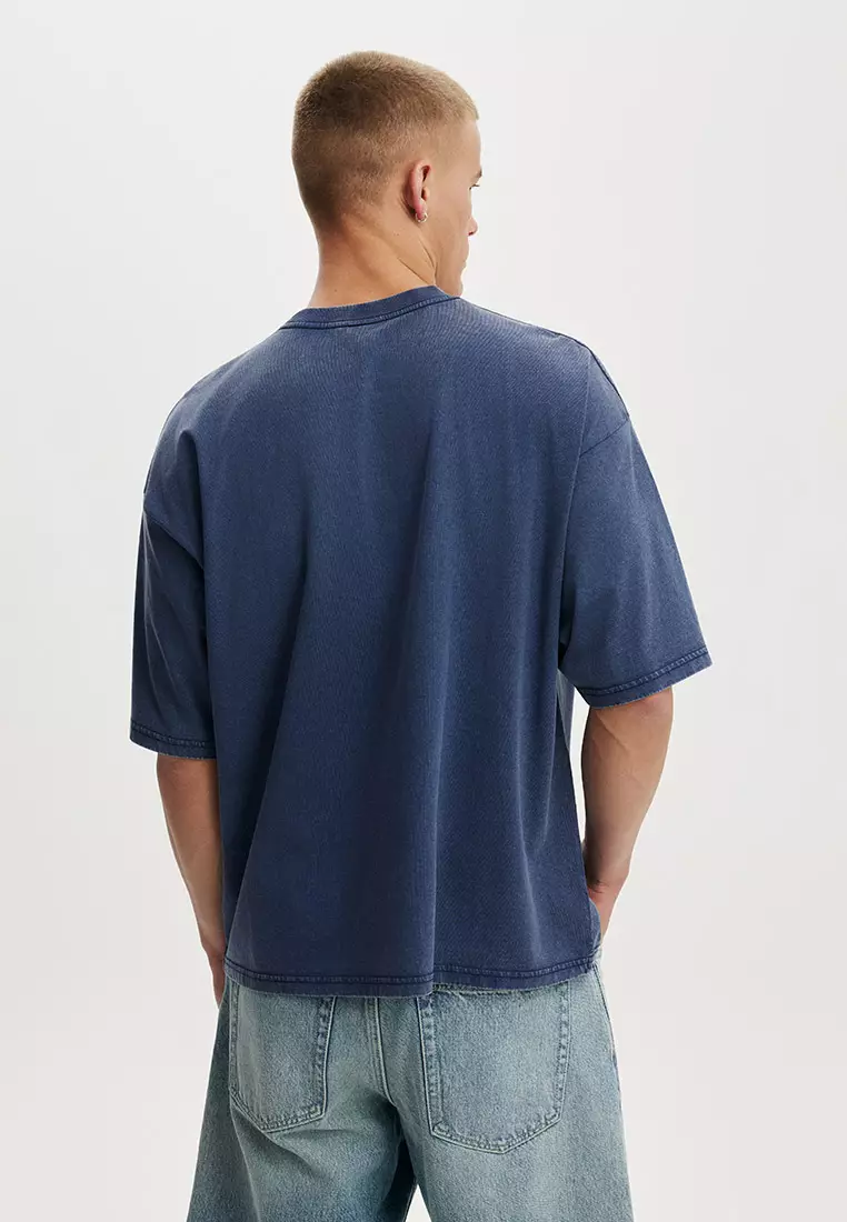 Cropped Fit T-Shirt
