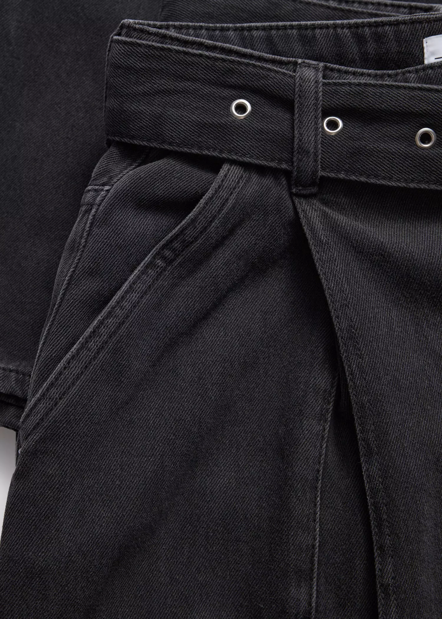 Belted Pleat-Detail Jeans