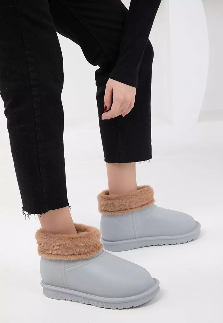 Discount on Soho  shoes - SKU: Collared Lined Boots