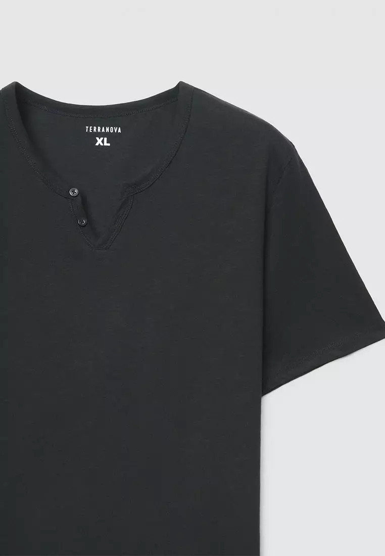 Man Short-Sleeved T-Shirt