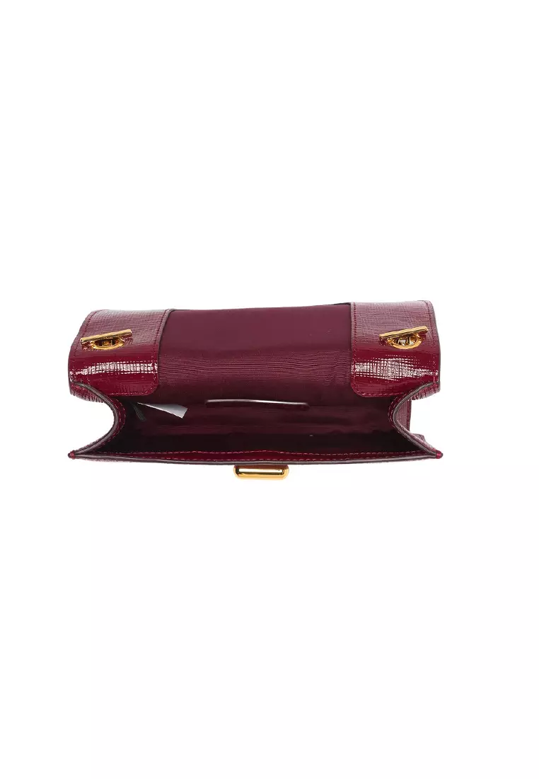 Marc jacobs turnlock store