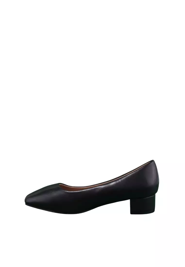 Buy Alfio Raldo Alfio Raldo di Classe Closed Toe Black Court Heels