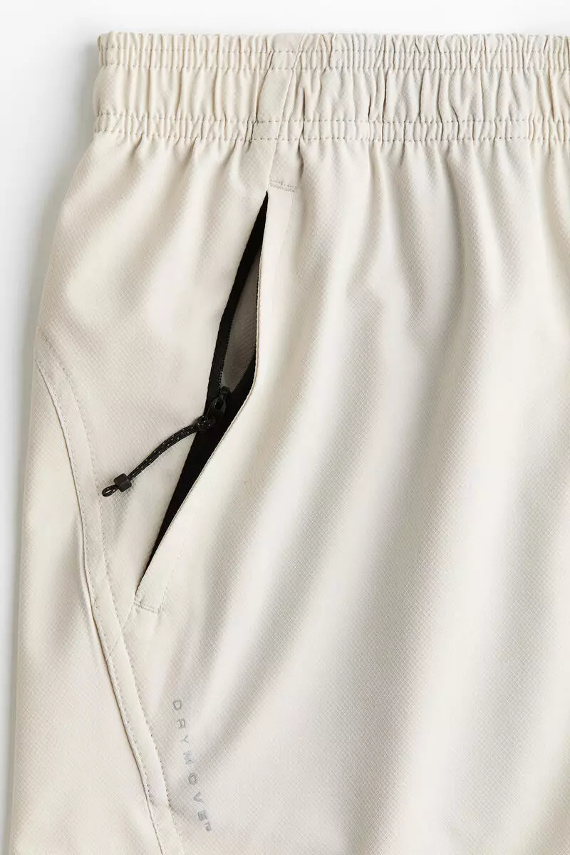 Sports shorts with DryMove™