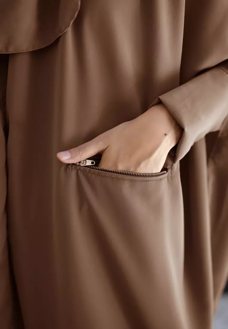 Cotton Bee - Yasmin Abaya Ruffle Set | Set Gamis Abaya Khimar Umrah Hajj - Dark Brown