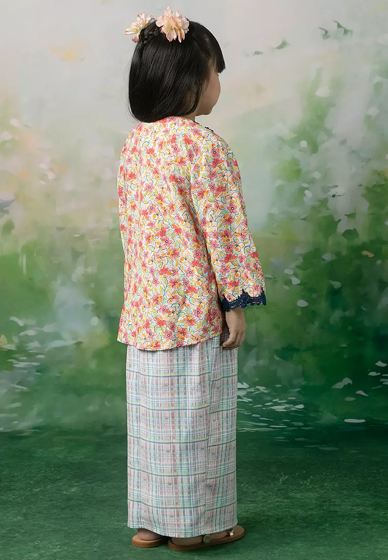 Eryna Kebaya with skirt