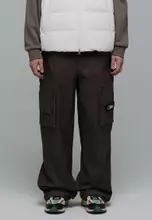 啡色