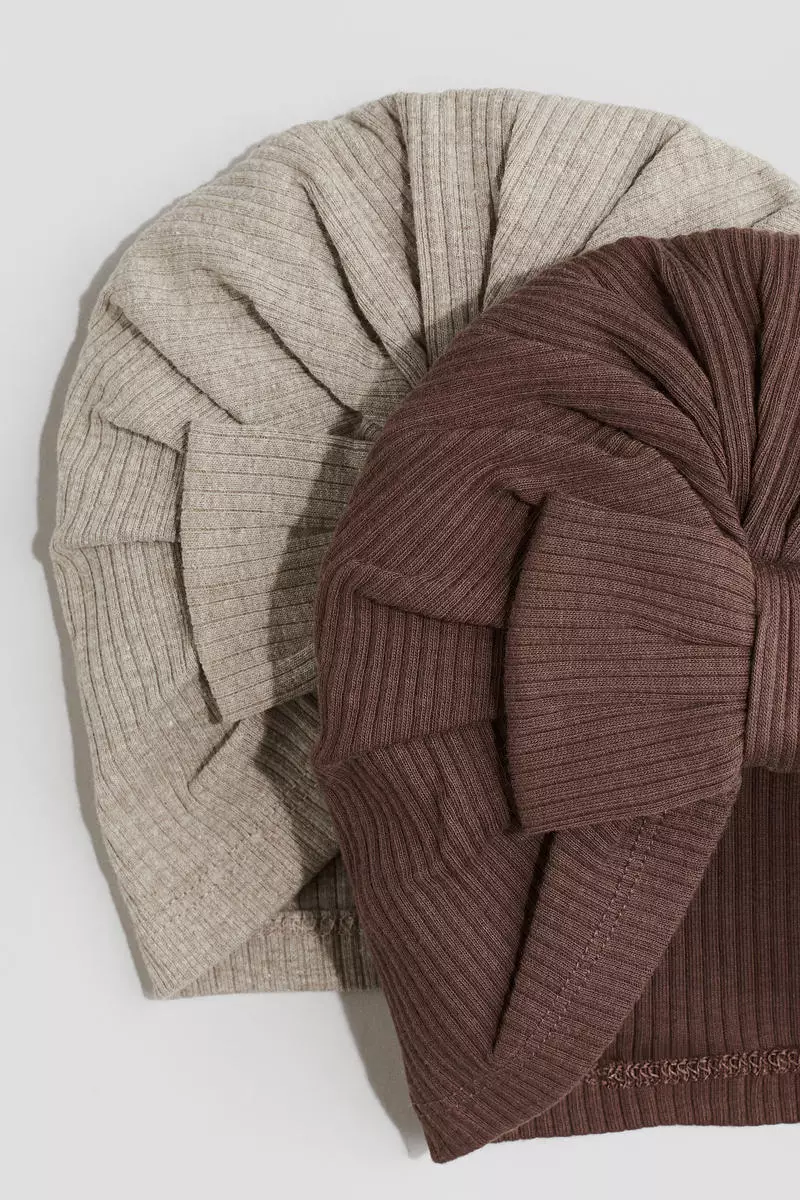 2-pack knot-detail hats