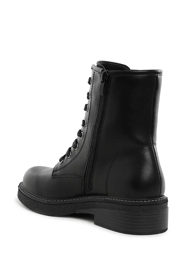 Metallic Texture Lace Up Boots in Black