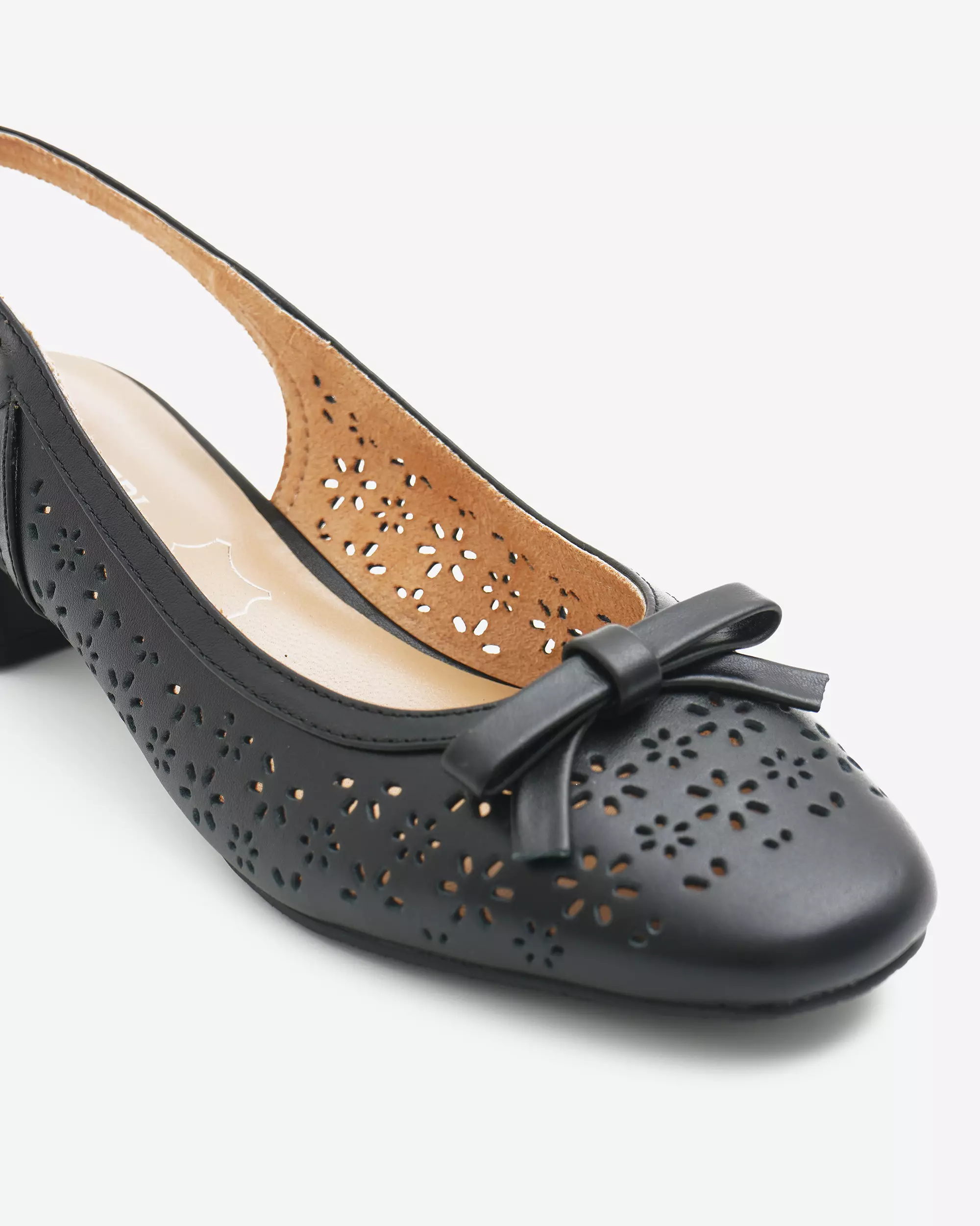 Buccheri Quirita Heels Women Black