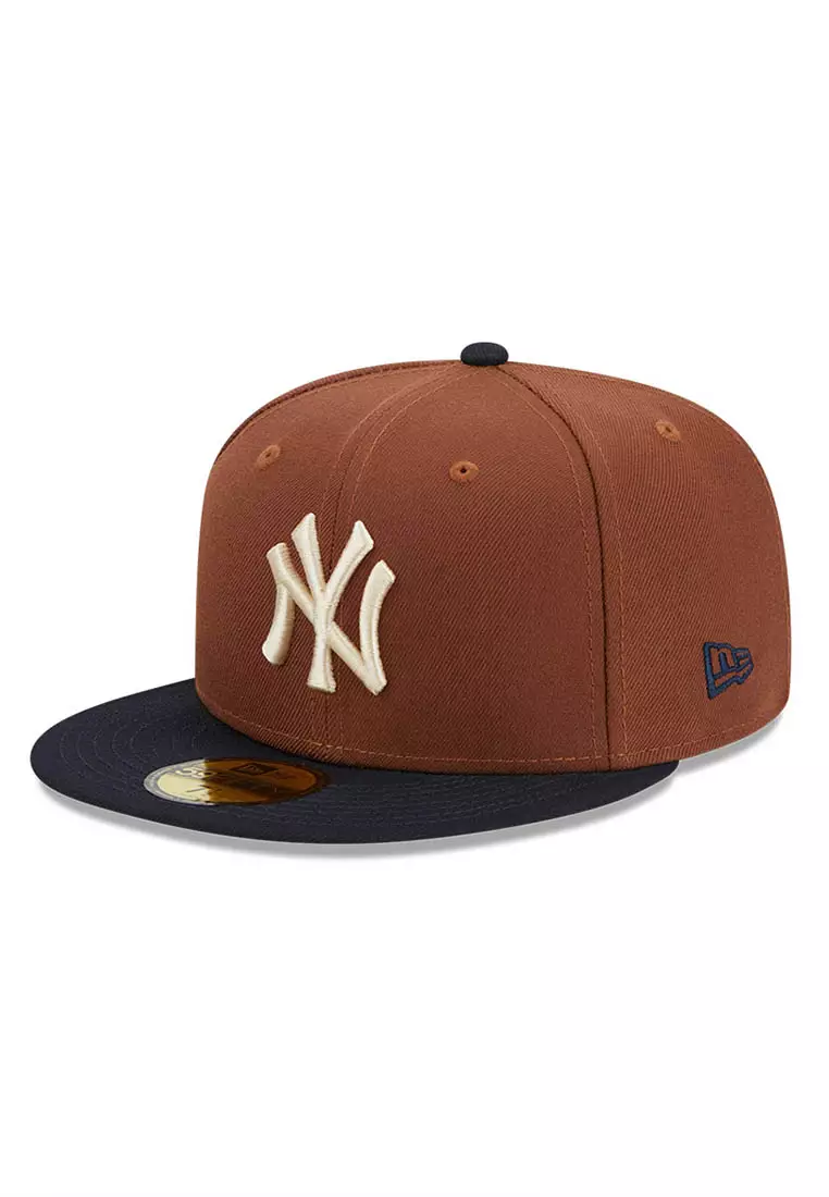 New Era Curved Brim Brown Logo 39THIRTY League Essential New York Yankees  MLB Brown Fitted Cap