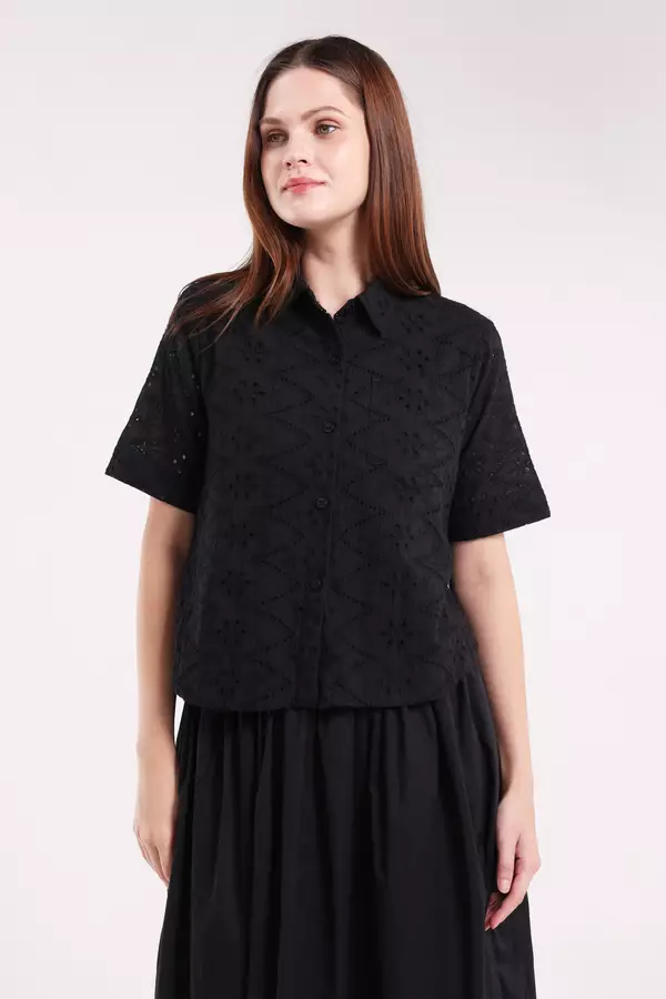 MINIMAL - Carra - Kemeja Bordir Bunga - Black Colour Black