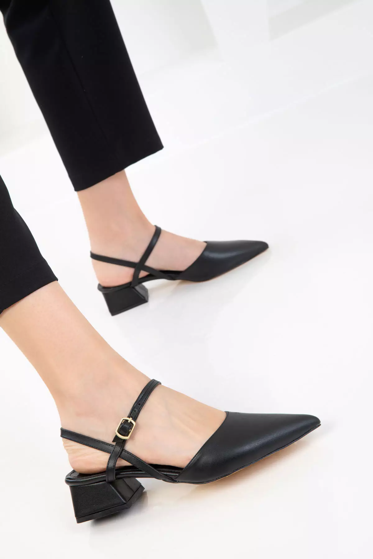 Black Women's Classic Heeled Shoes 20655