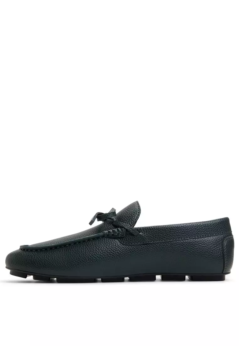 Alonzo Moccasins