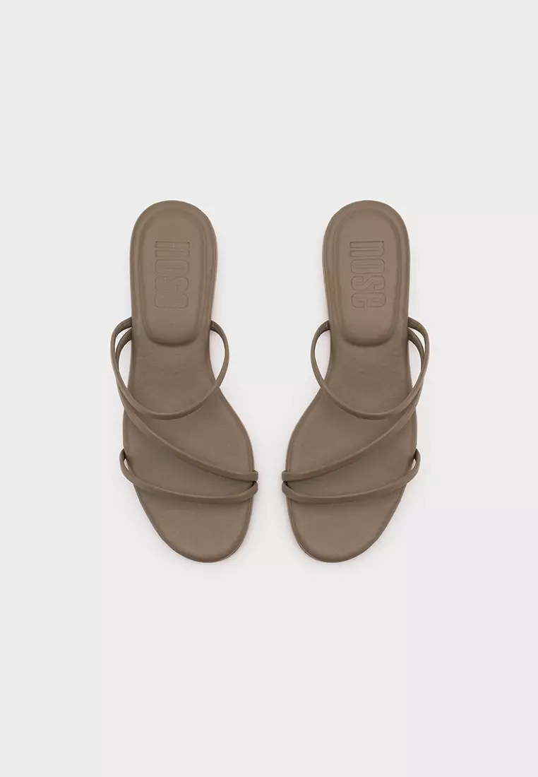 STRAPPY FLAT SLIDES WITH CLOUDFOAM INSOLE