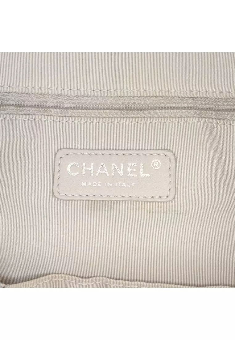 Pre-Loved Chanel Bicolor Nylon Grosgrain Reissue 2.55 Shopping Tote