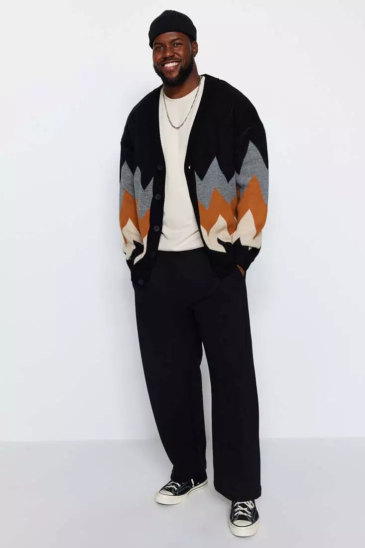 Plus Size Oversized Diamond Pattern Cardigan