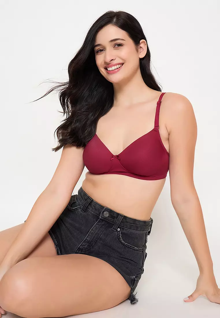 Clovia Padded Non-Wired Full Cup Self Striped Multiway T-shirt Bra in Maroon