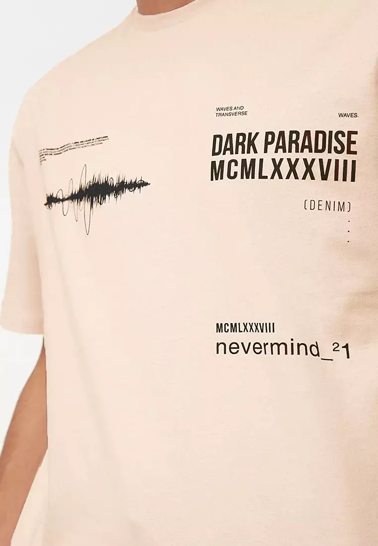 Relaxed/Comfortable cut, Crew Neck Text Printed T-Shirt