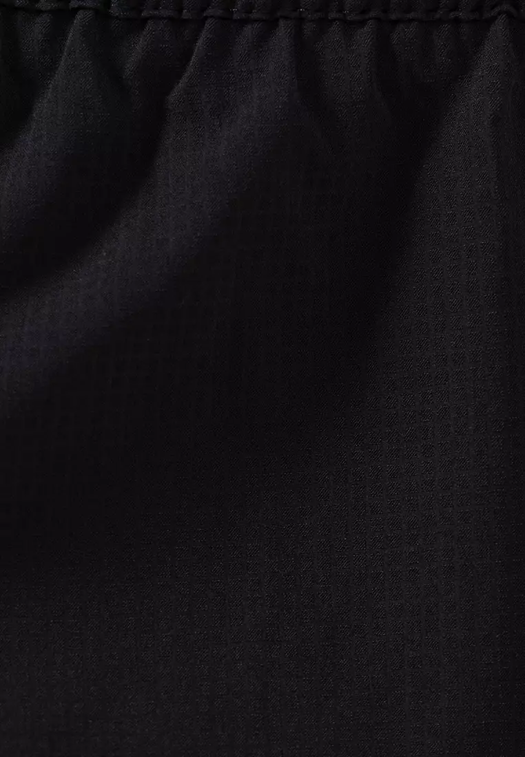 Elevated Woven 男裝 2合1 短褲