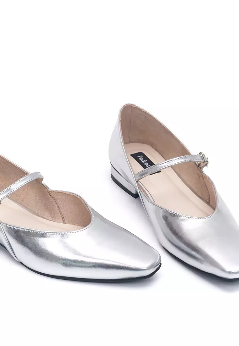 Jolie Flat Shoes in Silver