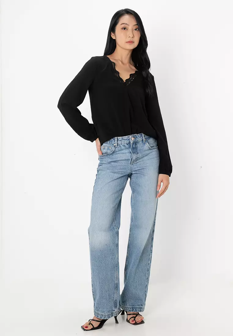 Thea Long Sleeves V-Neck Top